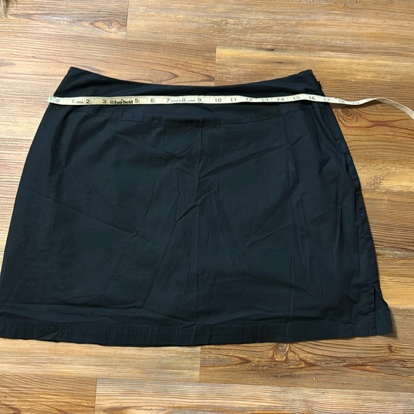 Sahalie size 10 Black Short Cotton/Spandex - Picture 1 of 7